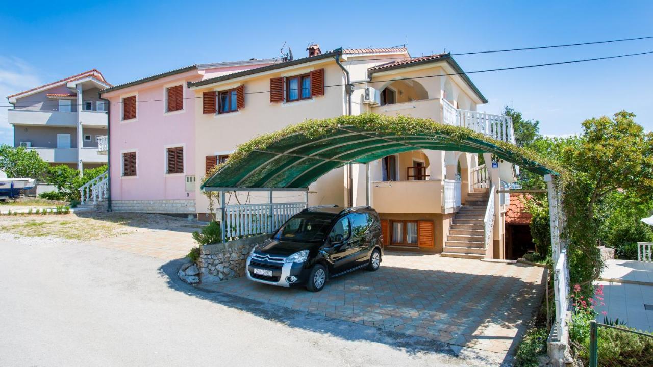 Apartment Branko Šilo Kültér fotó