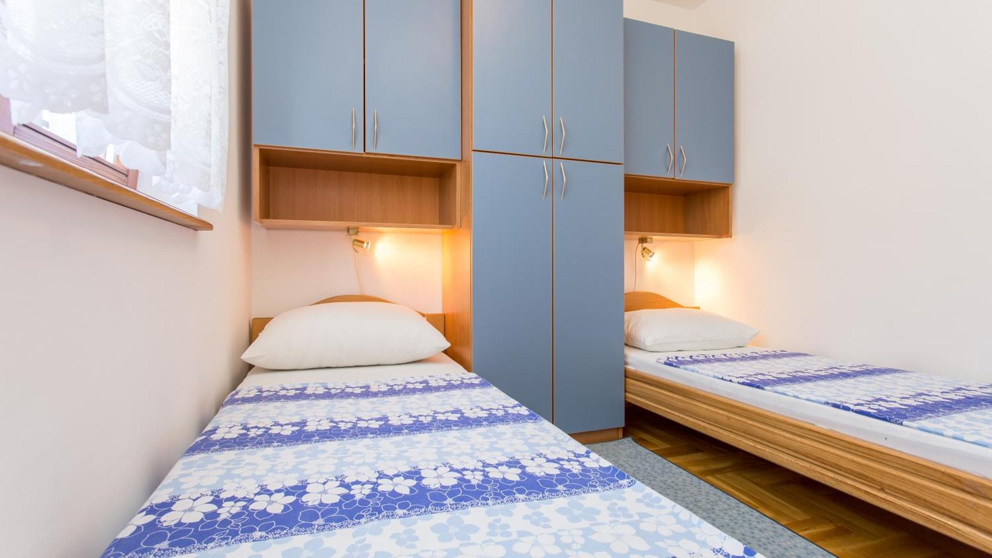 Apartment Branko Šilo Szoba fotó